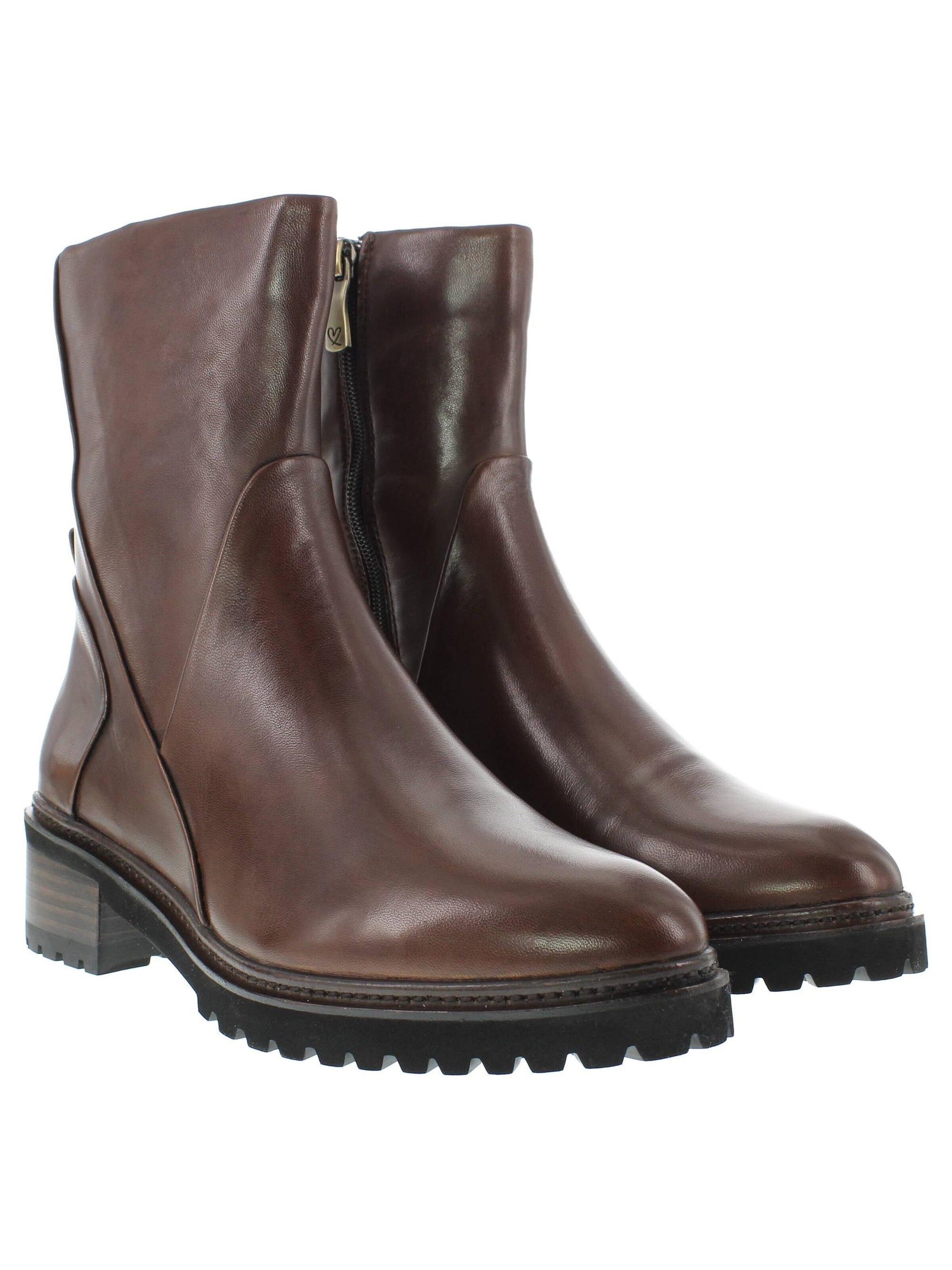Everybody Booties 'GEMA' in Brown
