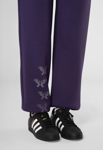 Felicious Tapered Pants in Purple