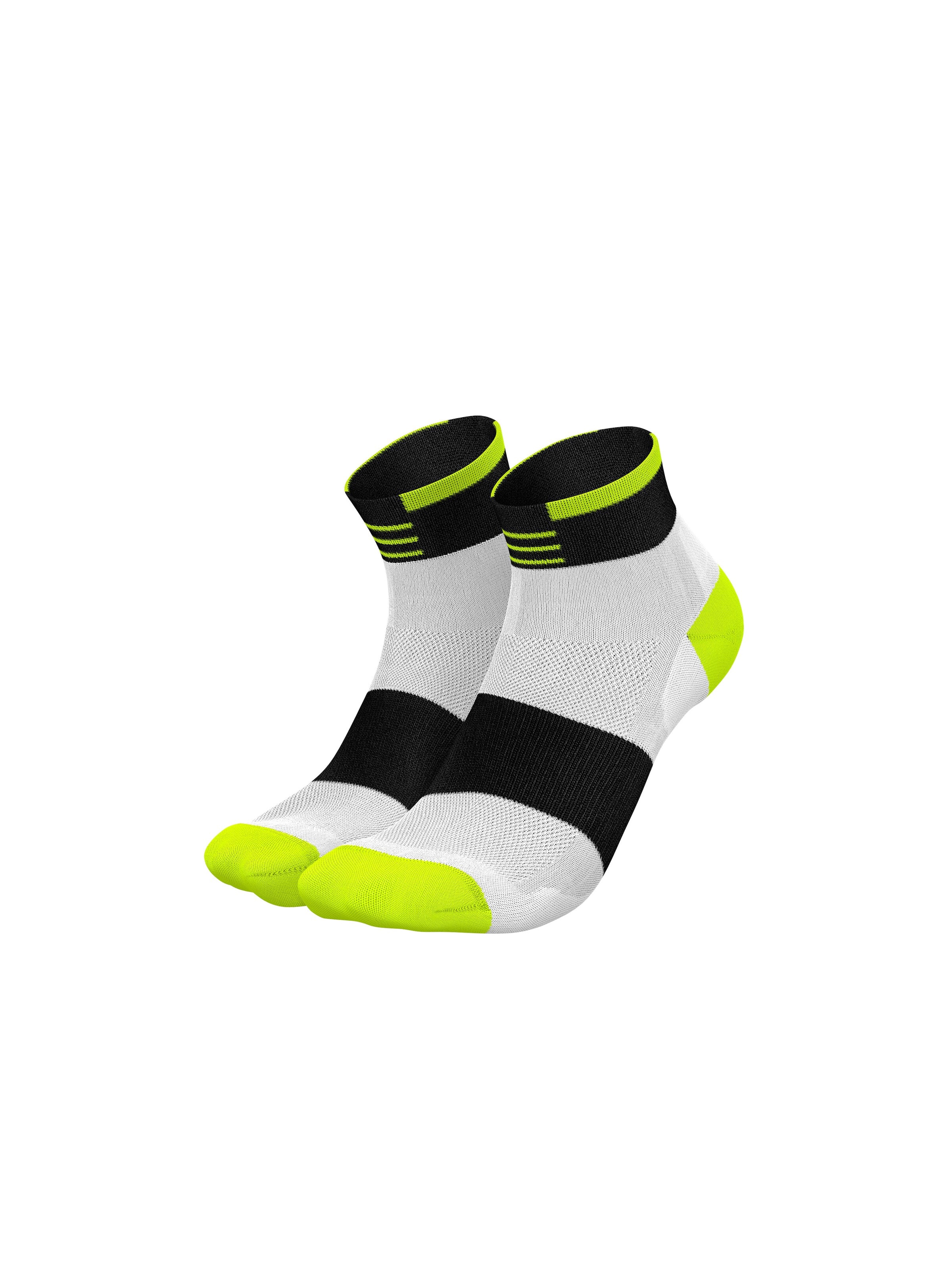 INCYLENCE Athletic Socks 'STAGES' in Yellow: front
