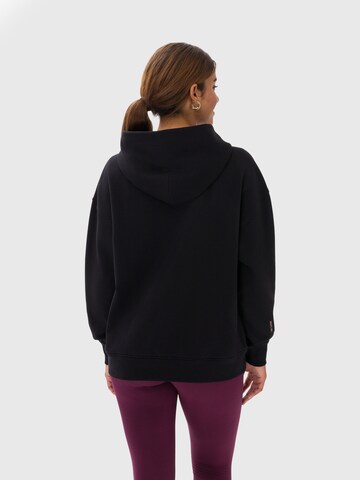 Les Lunes Sweatshirt 'Elzaa' in Schwarz