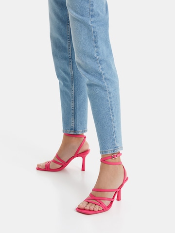 Bershka Remienkové sandále - ružová: predná strana