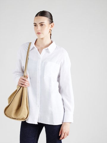 Trendyol Blouse in White: front