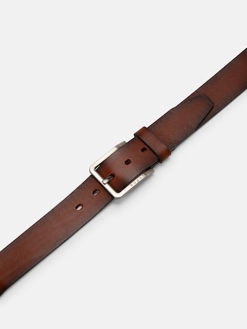 bugatti Belt '0216' in Red: front