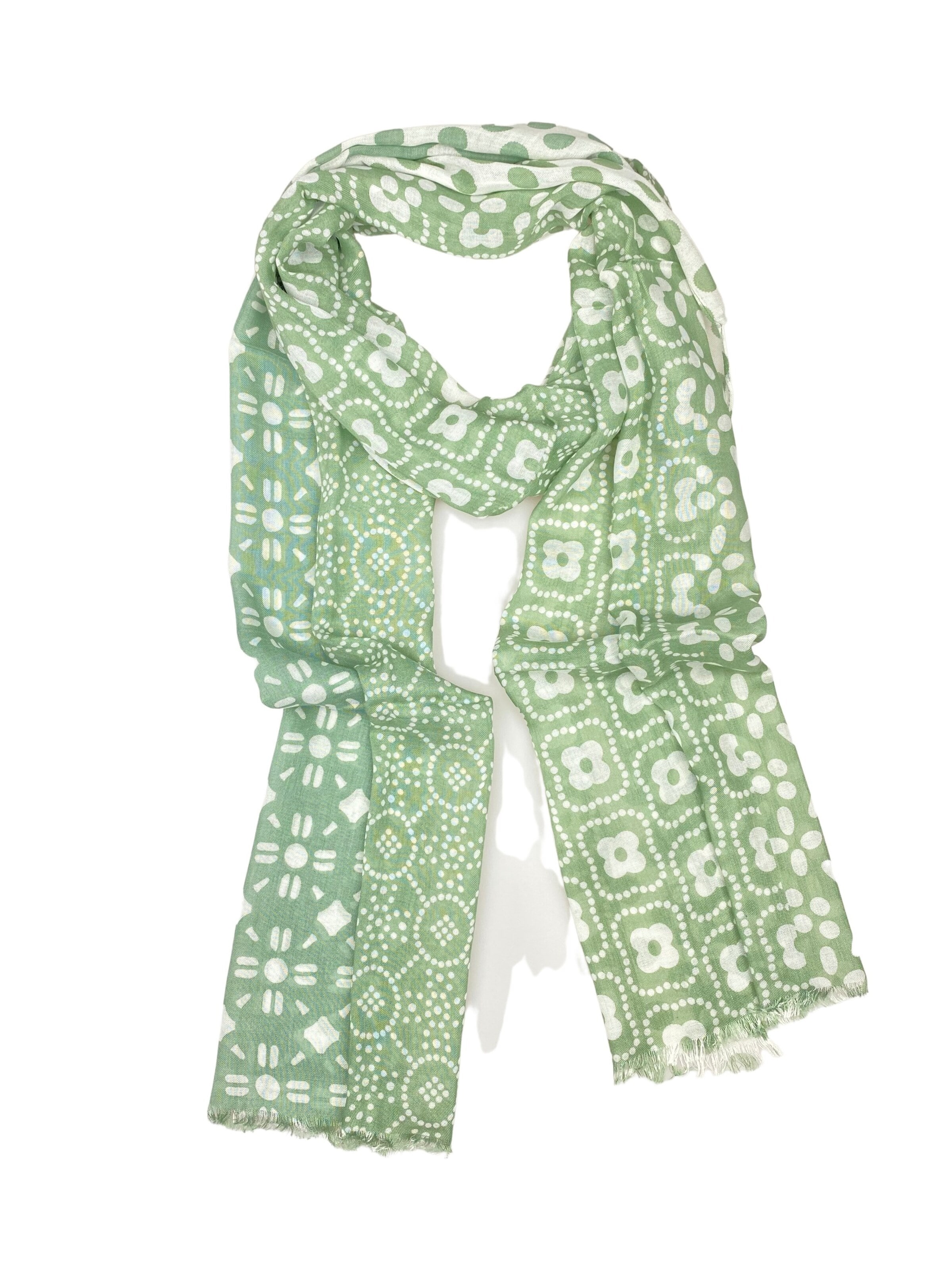 COLLEZIONE ALESSANDRO Scarf 'Loreen' in Green: front