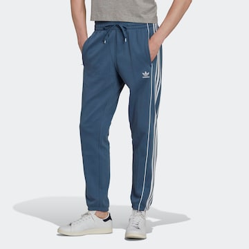 Effilé Pantalon 'Rekive' ADIDAS ORIGINALS en bleu : devant