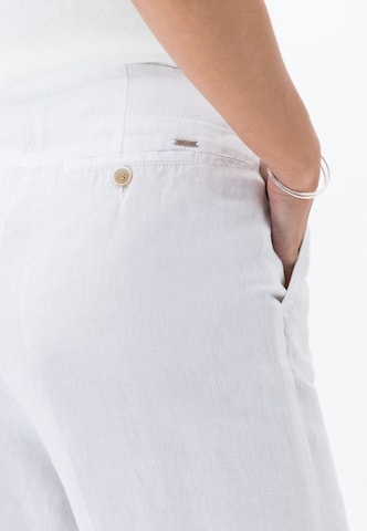 Loosefit Pantalon 'Maine' BRAX en blanc