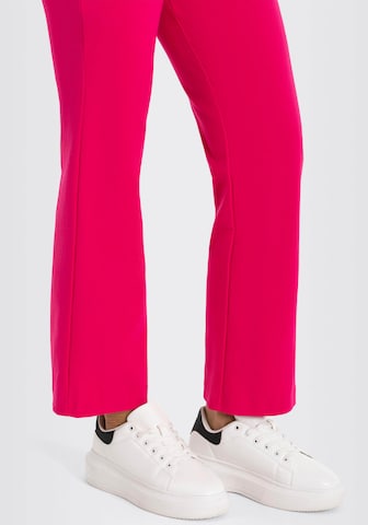 MAC Flared Pants in Red