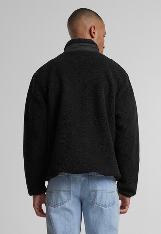 Urban Classics Between-season jacket in Black