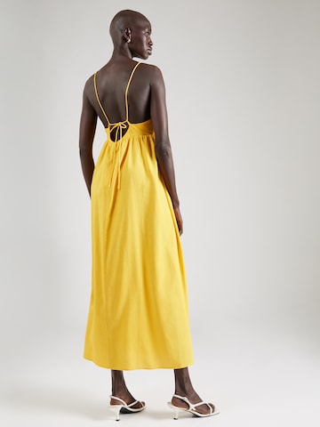 modström Φόρεμα 'Darrel' σε κίτρινο