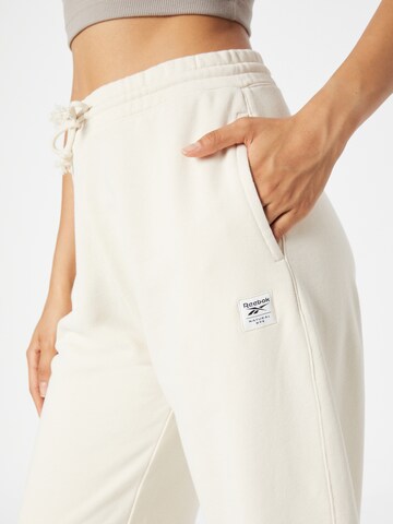 Loosefit Pantalon de sport Reebok en blanc