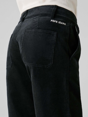 regular Pantaloni di Red Bull Racing x Pepe Jeans in grigio