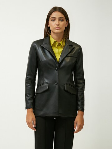 Blazer 'Faux' di Influencer in nero: frontale