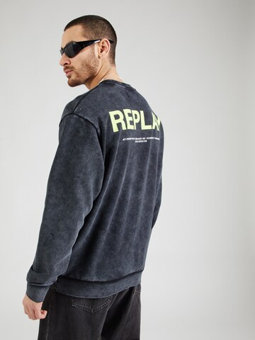 REPLAY Sweatshirt i svart: framsida