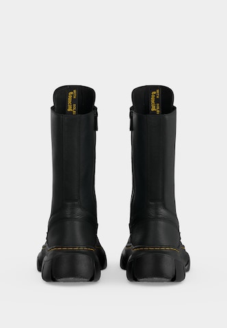 Dr. Martens Paeltega saabas, värv must