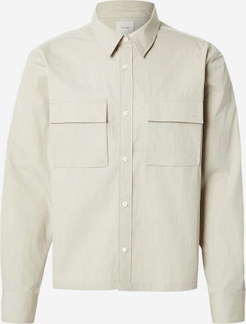 Coupe regular Chemise Calvin Klein en beige : devant