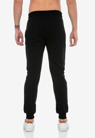 Redbridge Regular Pants 'Crawley' in Black