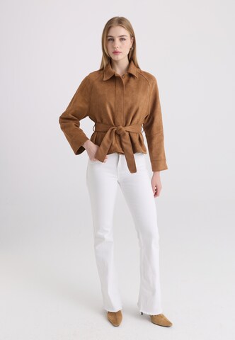 Felix Hardy Between-Season Jacket in Beige