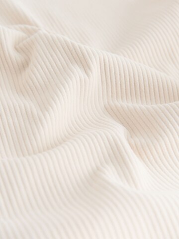 self. Wide leg Pants in Beige