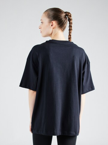 Nike Sportswear Shirt 'ESSNTL' in Zwart