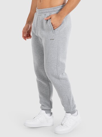 Effilé Pantalon 'Viktor' Smilodox en gris