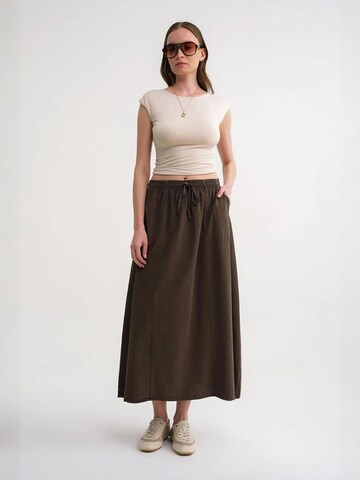 Gonna di MixRay in marrone: frontale