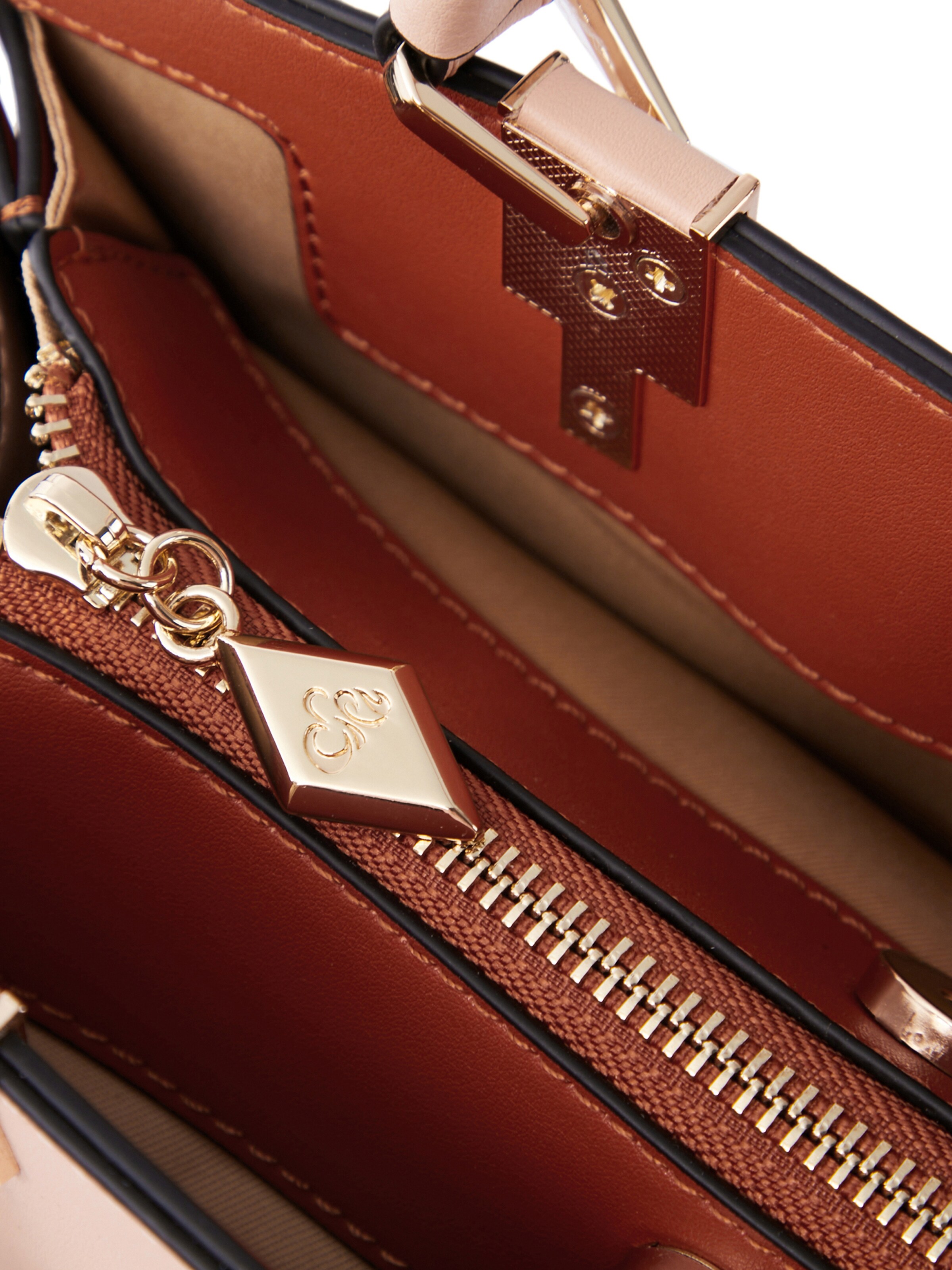 Frauen Taschen & Rucksäcke C’iel Henkeltasche 'MOREEN' in Beige, Braun - YF24751 Frauen Taschen & Rucksäcke C’iel Henkeltasche 'MOREEN' in Beige, Braun - YF24751
