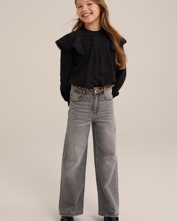 WE Fashion Pusero värissä musta