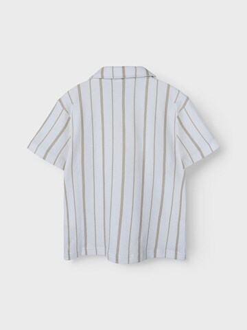Coupe regular Chemise NAME IT en blanc