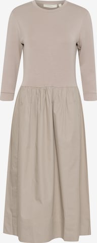 Rochie de la InWear pe bej: față