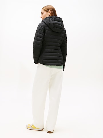 TOMMY HILFIGER Prehodna jakna | črna barva