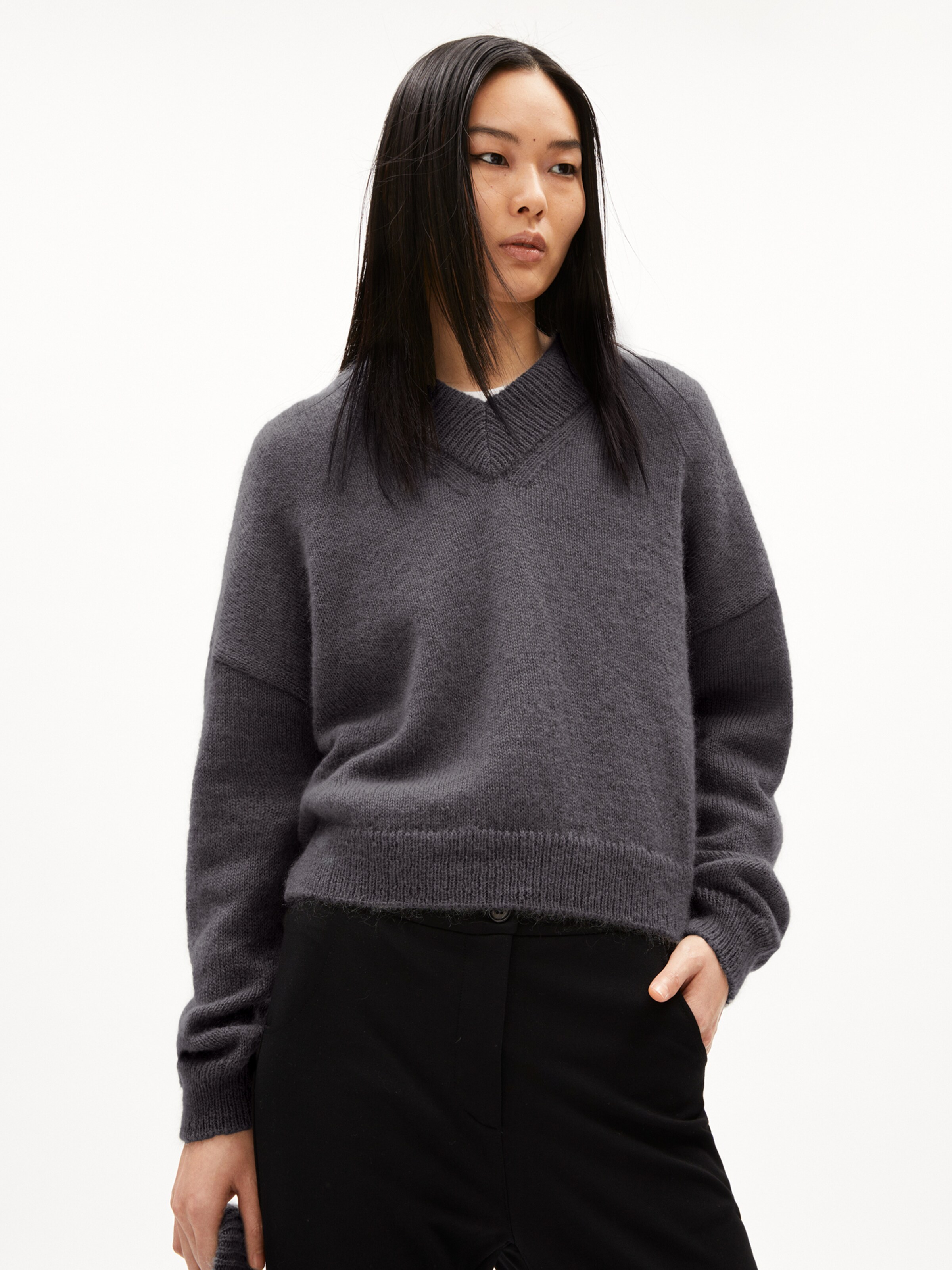 ARMEDANGELS Strickpullover '  MOHAIR ' in Schwarz: Vorderseite