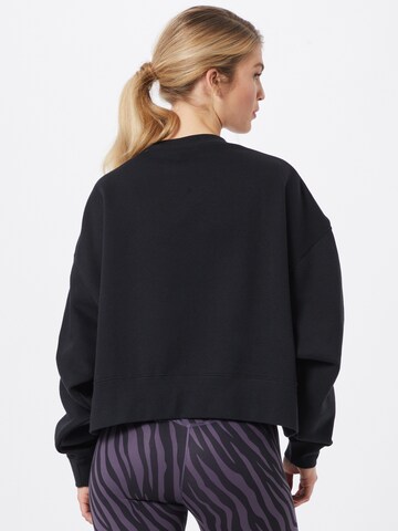 Nike Sportswear Mikina 'Essentials' – černá