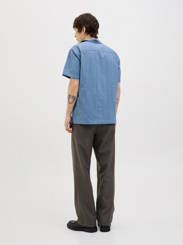 Jack & Jones Premium - Ajuste confortable Camisa 'JPRCCeaston' en azul