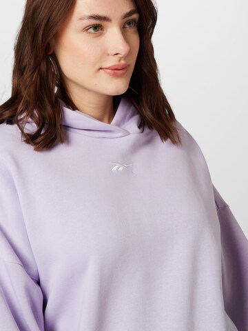 Reebok - Sweatshirt de desporto em roxo