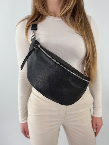 lePelou Fanny Pack in Black