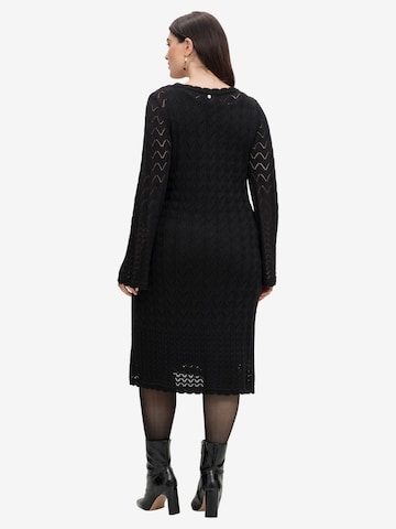 SHEEGO Knitted dress in Black