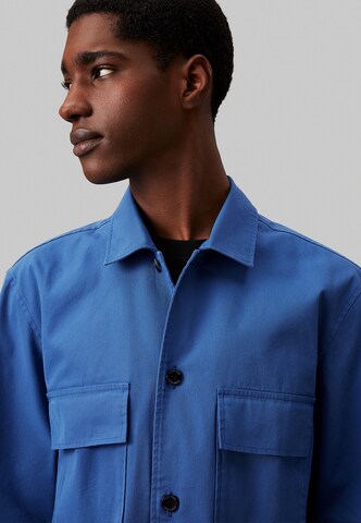 Calvin Klein Tussenjas in Blauw