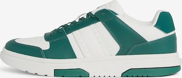 Tommy Jeans Sneakers 'JOHNNY 1A' in Green: front