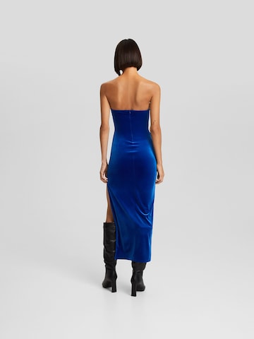 Bershka Kleid in Blau