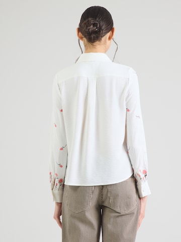 Bluză 'ONLKRISS' de la ONLY pe alb