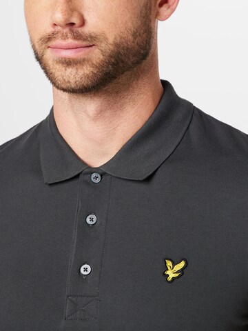 Lyle & Scott Μπλουζάκι σε γκρι