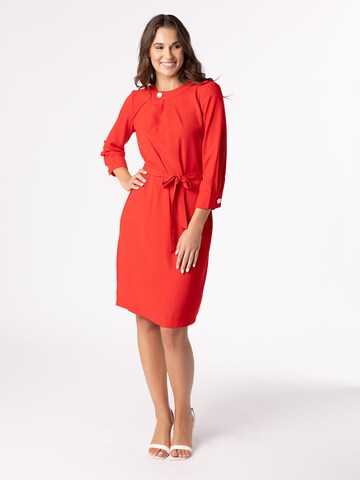 Abito '4RR026' di Quiosque in rosso