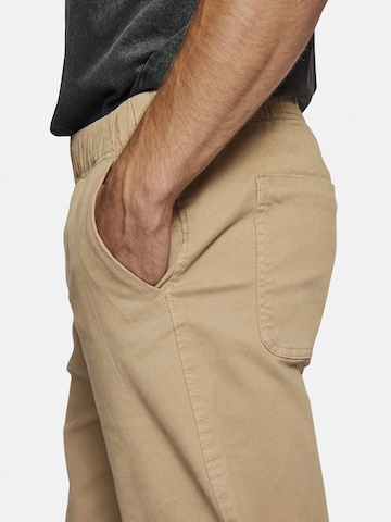 Redefined Rebel Loosefit Hose 'Arian' in Braun