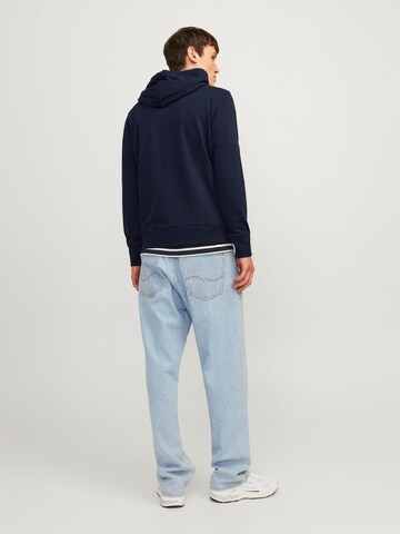 Sweat-shirt 'JJEPaulos' JACK & JONES en bleu