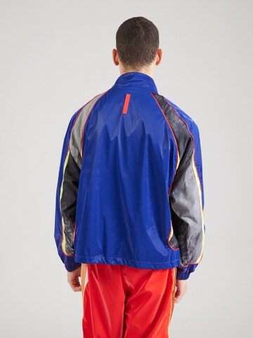 Nike Sportswear Демисезонная куртка в Синий
