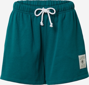 LEVI'S ® - Pantalón 'Graphic Court Sweatshort' en verde: frente