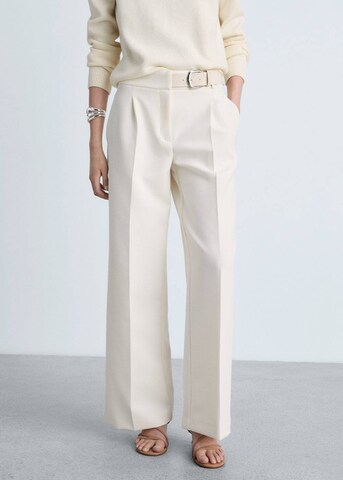 MANGO Regular Pleat-Front Pants 'Cinto' in White: front