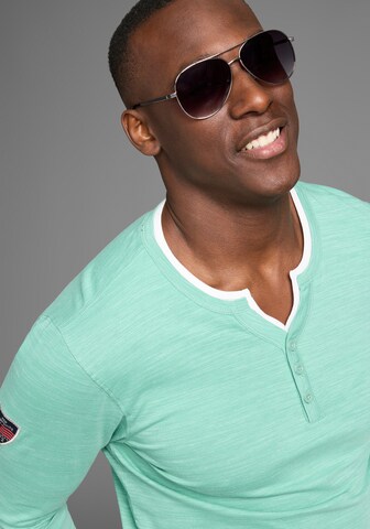 DELMAO Shirt in Grün