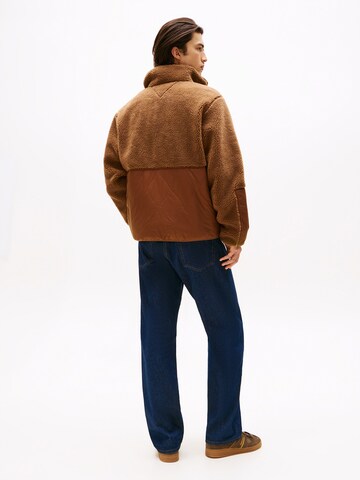 Veste mi-saison 'ESSENTL' Tommy Jeans en marron
