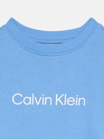 Felpa di Calvin Klein Jeans in blu